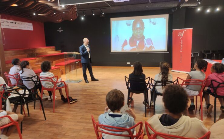 CM1-CM2 students from the Lycée Français Denis Diderot de Nairobi during the launch of the poetry collection Light and Shadows at Alliance Française Nairobi.